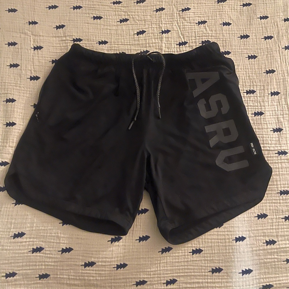 Athletic shorts